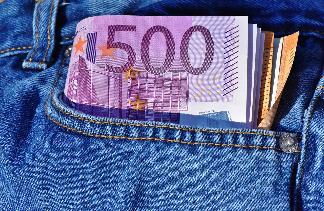 Veliki novčani preokret početkom avgusta: Evo koja 3 horoskopska znaka izlaze iz finansijske stagnacije!